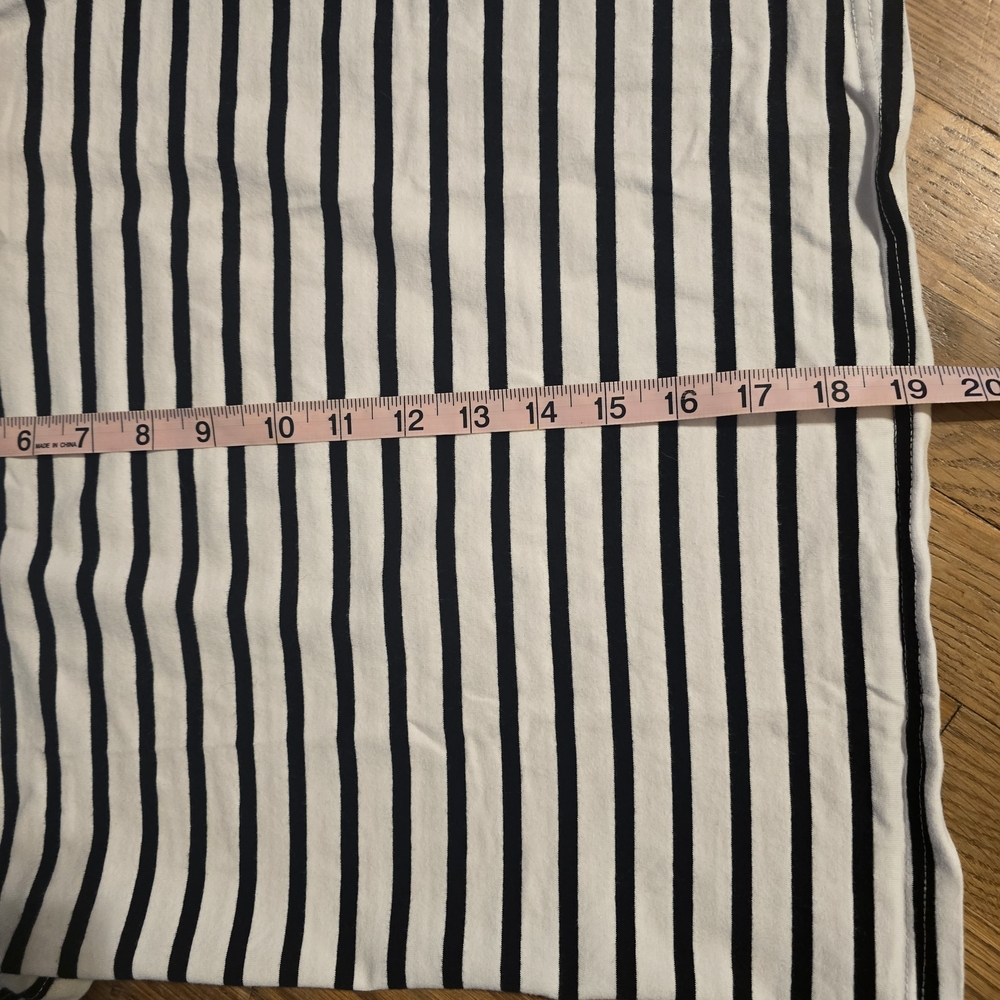 SHEIN Monochrome Striped Tee - Picture 4 of 4